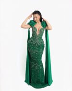 Fustan Emerald Green Cape Crystal - Image 2